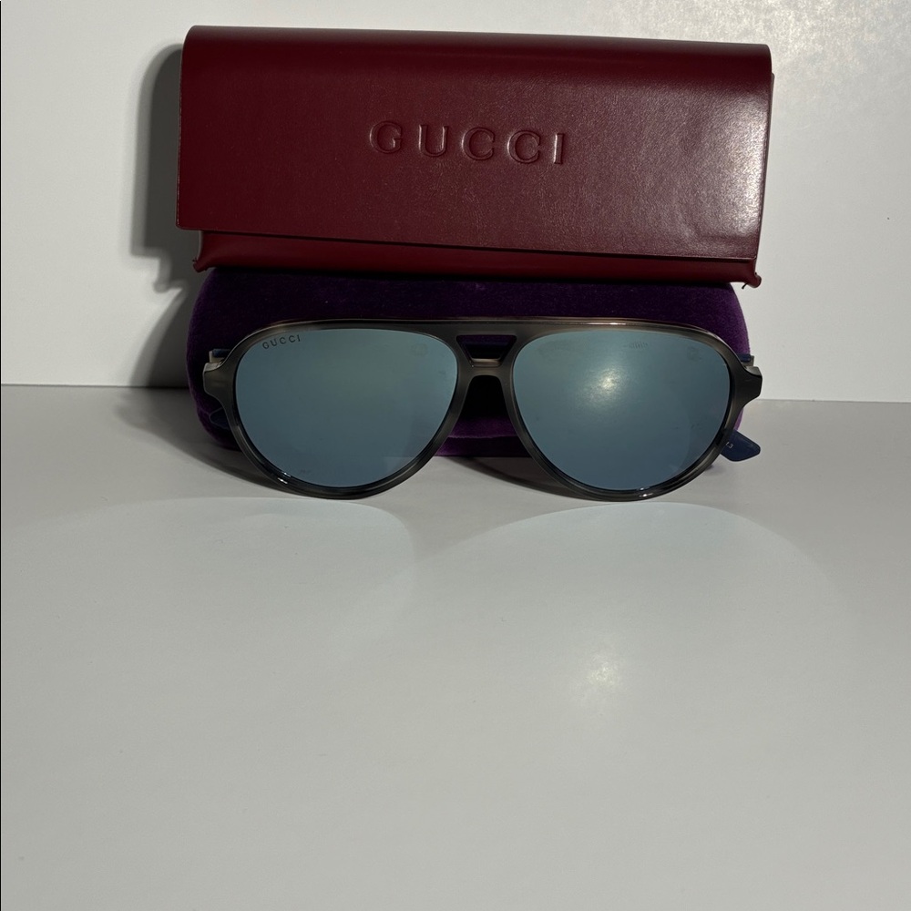 Gucci GG0423S 010 Pilot Sunglasses Gray/Black Blue Polarized 60mm New Authentic - Picture 13 of 14